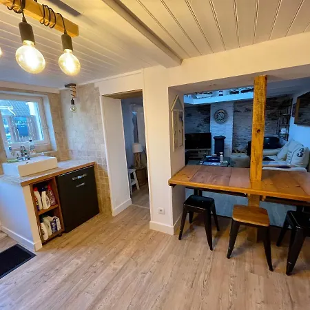 Typique maison de pêcheur à deux pas de la plage