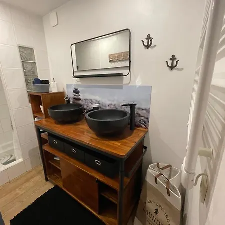Typique maison de pêcheur à deux pas de la plage *
