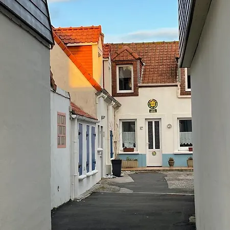 Typique maison de pêcheur à deux pas de la plage Casa de Férias *